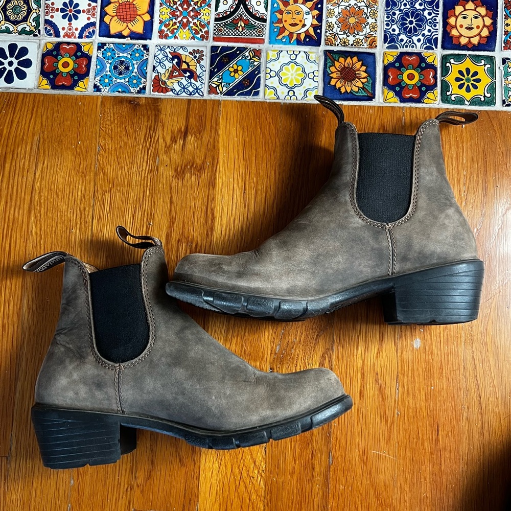 Blundstone #1677 Heeled Boots, Rustic Brown, women’s 7.5